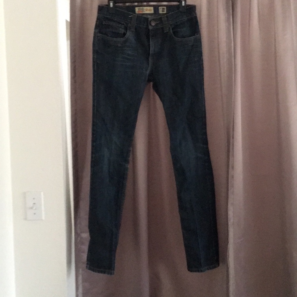 Men’s RSQ London skinny jeans.